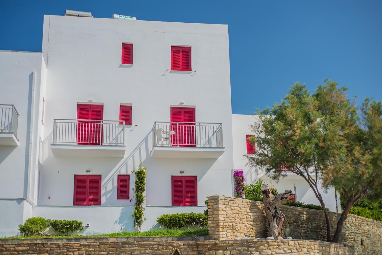 Ostria Hotel & Apartments Gavrio Exterior foto